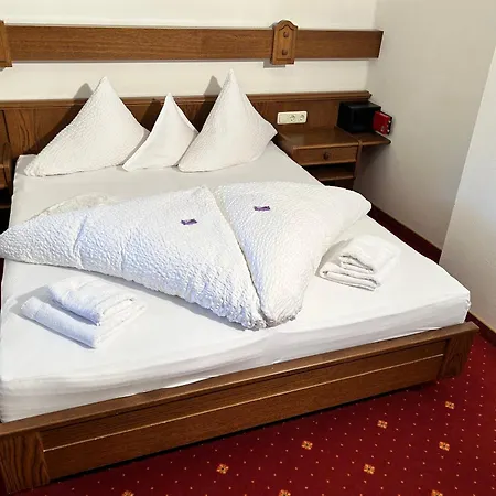 Zum Sepp Πανδοχείο