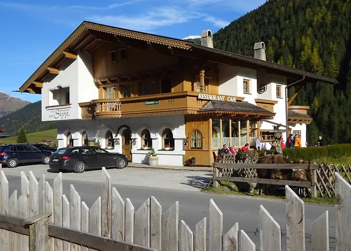 Zum Sepp Herberg Tux